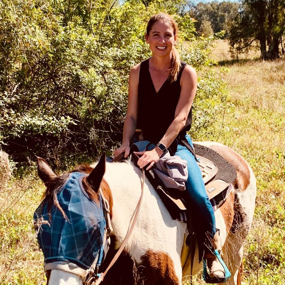 Meet your Posher, Adria